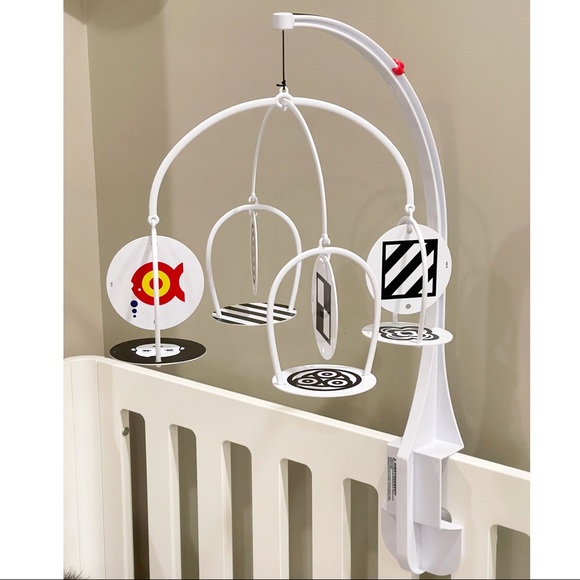 Manhattan Toy Other - Manhattan Toy Wimmer-Ferguson Infant Stim-Mobile for Cribs